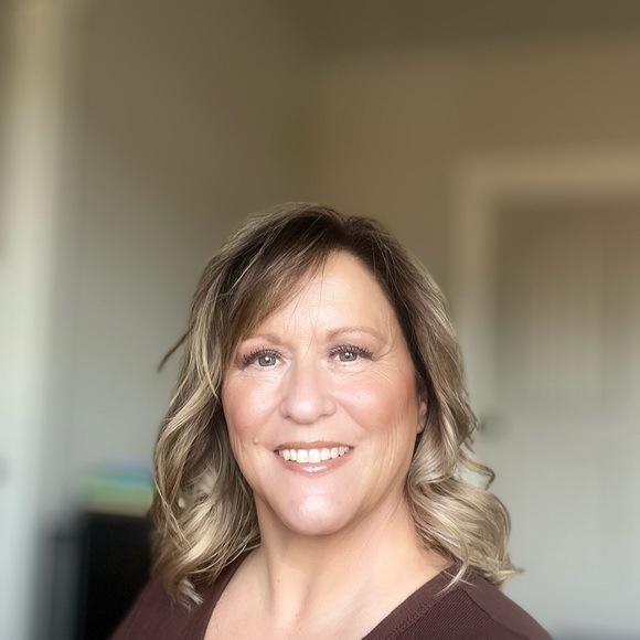 Meet your Posher, Kimberli - Picture 1 of 1